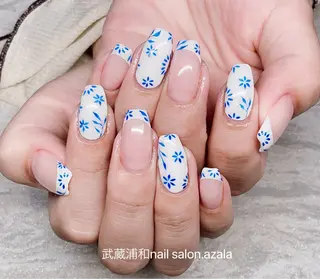 ネイル R inのネイルデザイン