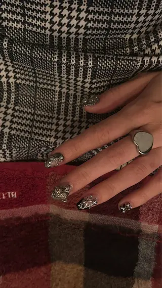 ネイル CAFUNÉ tokyo所属・☾ ໋CAFUNE yuki︎︎𓂃⟡のネイルデザイン