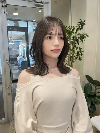 セミロング カラー nakahara madokaのヘアスタイル