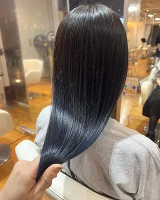 ロング カラー 菅原リキヤ くびれレイヤーヘアのヘアスタイル