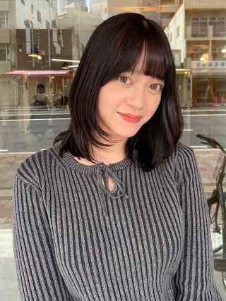 ミディアム カラー 廣元 早紀のヘアスタイル