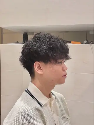 ショート パーマ メンズ GRAZIE due所属・シャドウパーマ ・波巻き/篠谷祐輝のヘアスタイル