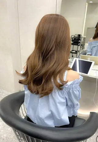 ミディアム カラー ヘアアレンジ fumika🎀 ベージュのヘアスタイル