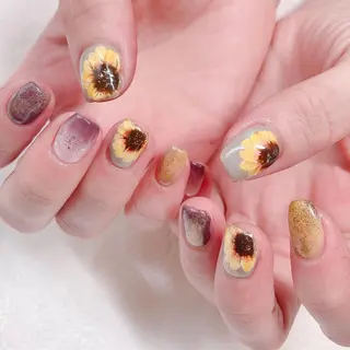 ネイル 根津 綾子のネイルデザイン