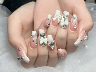 JUJUネイル所属・JUJU ネイルサロンのネイルデザイン