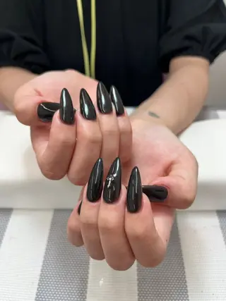 ネイル Tagi 銀座所属・Tagi Nail 銀座店のネイルデザイン