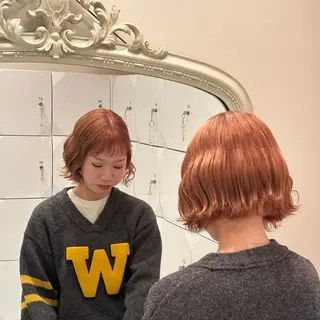 カラー チク ホノカのヘアスタイル