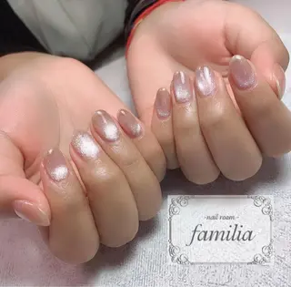 ネイル -nailroom- familiaのネイルデザイン