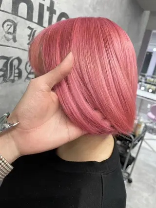 ショート カラー オフホワイトアンドなんば所属・福西 洋斗のヘアスタイル