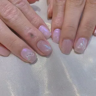 ネイル 𝘙𝘪𝘰𝘯𝘢 ...🕯🤍のネイルデザイン