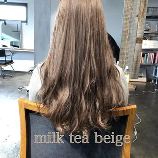 ロング カラー ハイトーン/レイヤー /ケアブリーチ石川治のヘアスタイル