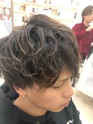 ショート パーマ メンズ 韓国風メンズ/毛流れ ヘアなら須田龍世のヘアスタイル