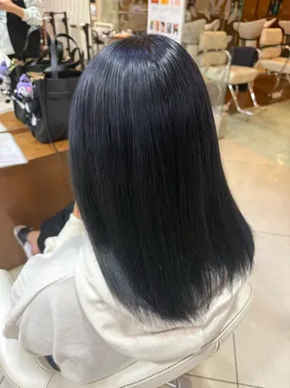 カラー 青木 しおりのヘアスタイル