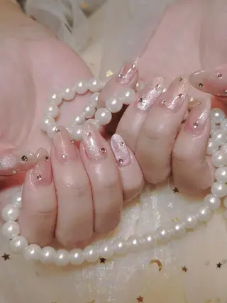 ネイル ミディアム フィルイン、長さ出し 深爪矯正のネイルデザイン