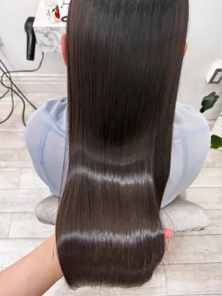 あかり🍎🤍 ストレートモデル🫧のヘアスタイル