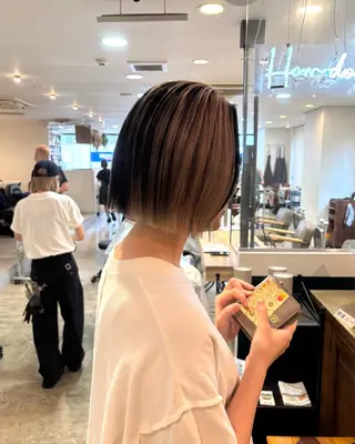ショート カラー 高山 鳳成のヘアスタイル