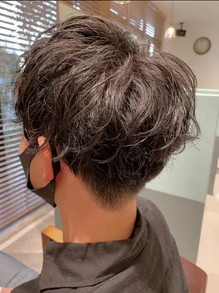 ミディアム パーマ メンズ hair made core所属・メンズスタイル 櫻井康太のヘアスタイル