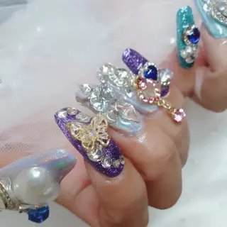 ネイル 柘植 祐子のネイルデザイン