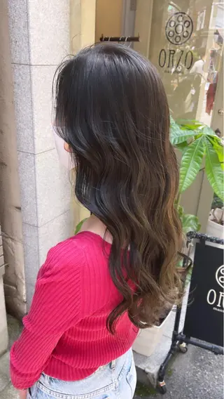 ロング カラー 泉 堅也のヘアスタイル