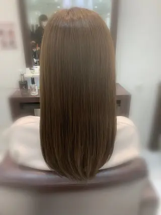 ロング カラー コシイ セイマのヘアスタイル