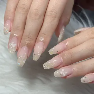 ネイル LAVISH nanamiのネイルデザイン