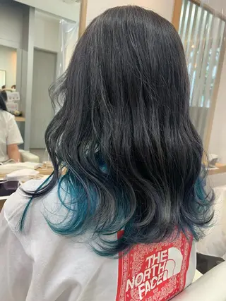 セミロング カラー 透け感✨ダメージレス カラーHana🤍のヘアスタイル
