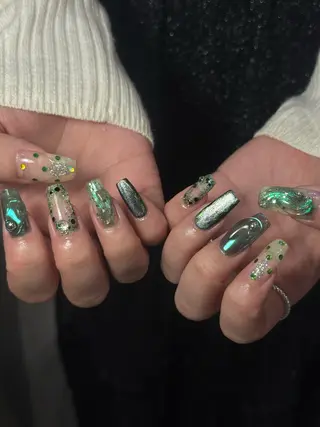 ネイル neouv所属・NEOUV_ mikuのネイルデザイン