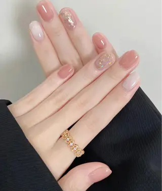 ネイル KARI ネイルサロンのネイルデザイン