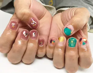 ネイル Hair salon Irie所属・與儀 知佳のネイルデザイン