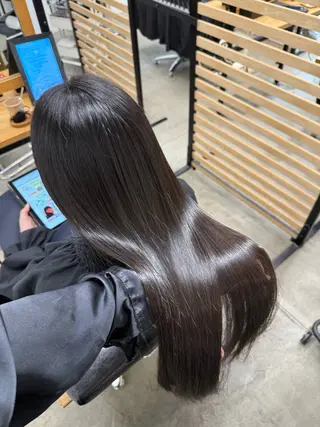 セミロング ひろし/髪質改善/ 縮毛矯正/透明感✨のヘアスタイル