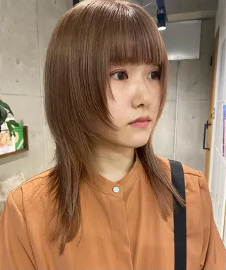 ミディアム カラー Yahiko ハイトーンのヘアスタイル
