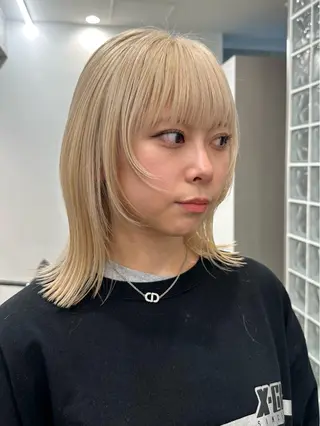 ミディアム Cinq所属・ハイライト🌟/ ボブ/豊田のヘアスタイル