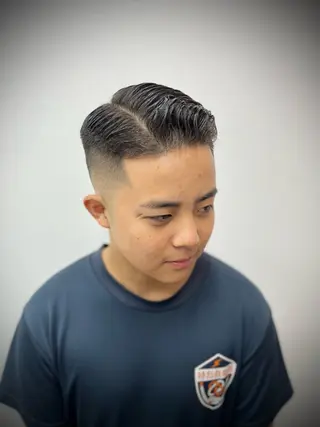 ショート ヒロ銀座バーバーショップ難波店所属・縮毛矯正/パーマ 宮河 惇💈のヘアスタイル