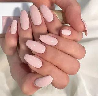 ミディアム タオ タオ Nailのネイルデザイン