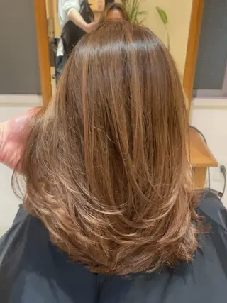 ミディアム カラー Che'ri所属・海外レイヤー/ レイヤーカット/和田のヘアスタイル