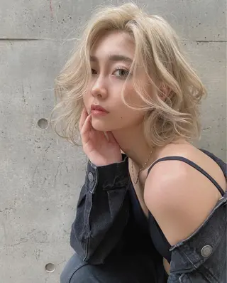 ミディアム カラー パーマ ヘアアレンジ メンズ キッズ ネイル マツエク・マツパ ハイライト、レイヤー カット/西梅田/中西のヘアスタイル