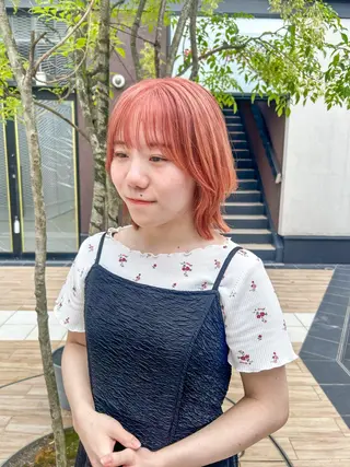 ショート カラー ヘアアレンジ yuka .のヘアスタイル