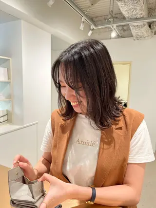 ミディアム 阪本 桃のヘアスタイル