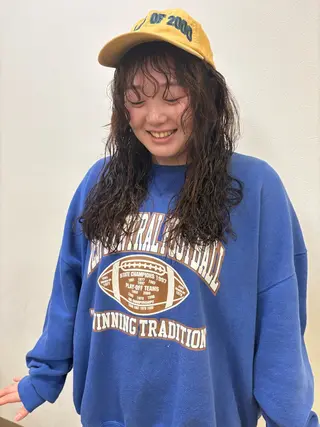 パーマ 佐野 岬のヘアスタイル