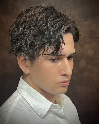 ミディアム メンズ パーマ ヒロ銀座上野店 柴田佳祐のヘアスタイル