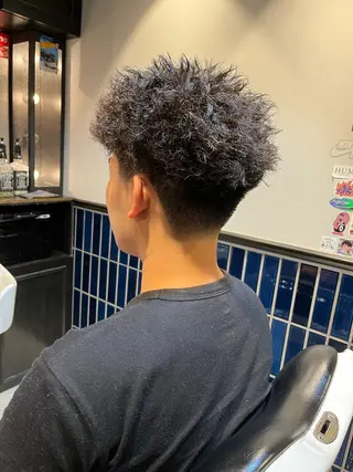 ショート 新宿無料メンズカット ヒガシトウイのヘアスタイル