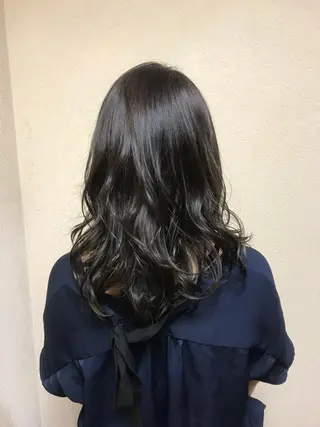セミロング 透明感カラー・ 髪質改善🩵イケダのヘアスタイル