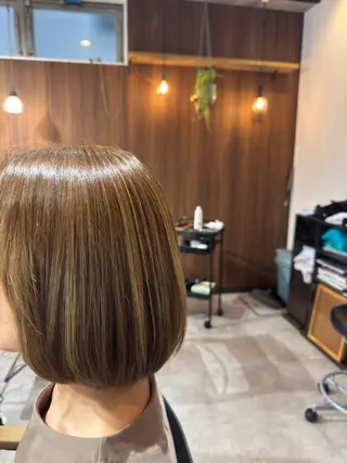 カラー ooLL.e  オルエ所属・池田 よしあのヘアスタイル