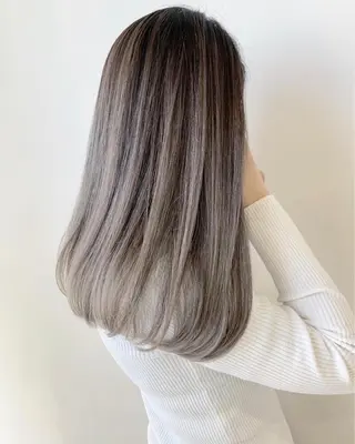 セミロング カラー ヘアアレンジ 【公式】amble luxe池袋東口🩷のヘアスタイル