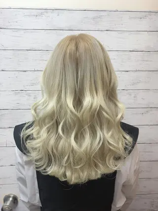 セミロング カラー 韓国ヘア🤍髪質改善 🇰🇷AKANEのヘアスタイル