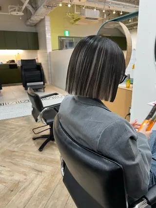 ショート カラー ベージュ/髪質改善 新潟/万代/井上佑のヘアスタイル