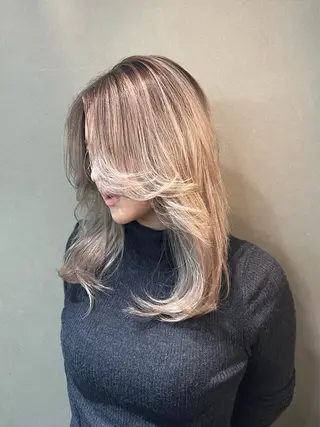 セミロング カラー 💖梅田レイヤー💖 副店長Tsubasaのヘアスタイル