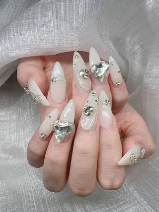 ネイル Lee Nailsのネイルデザイン