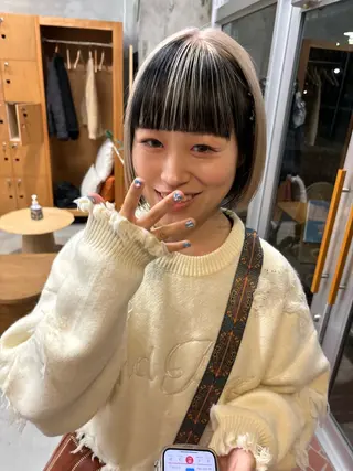 カラー wewe: momoeのヘアスタイル