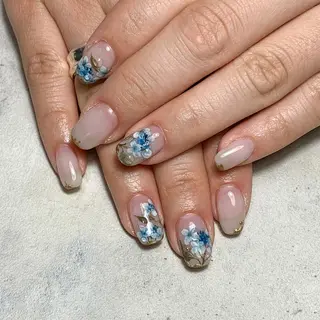 ネイル atelier FIORITURA所属・FIORITURA aiのネイルデザイン